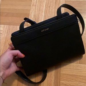 Black Matt & Nat crossbody purse